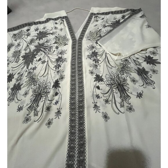 Floral Embroidered Ivory V-Neck Blouse Rose+Olive XL 100% Polyester - Picture 3 of 7